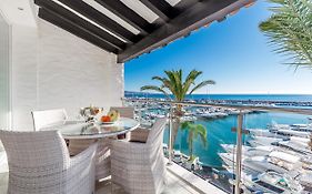 Front Line Penthouse Puerto Banus With Sea Views